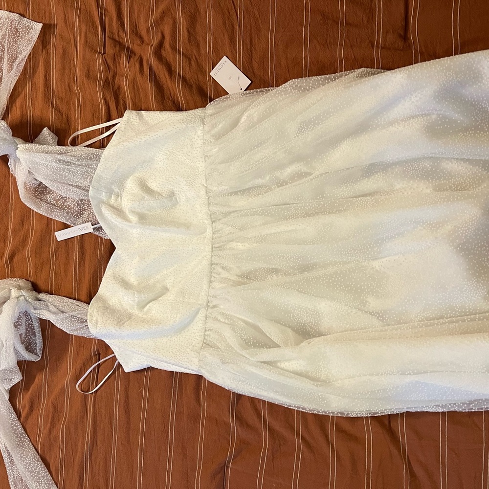 Eloquii x Bridal Tie Shoulder Dress - Picture 2 of 9